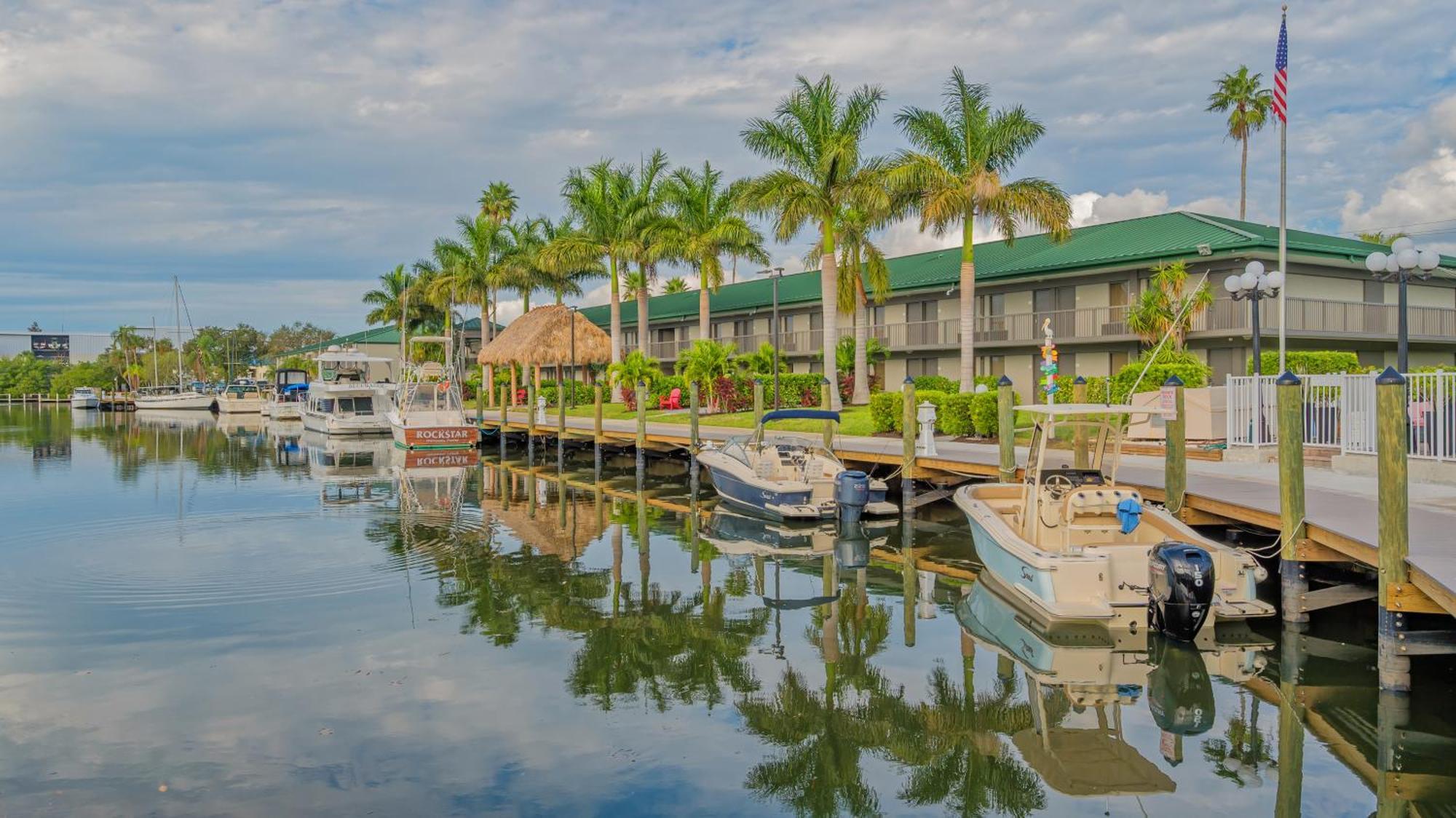 All-New Waterfront With Balcony,Pool,Tiki Bar,Gym 萨拉索塔 外观 照片