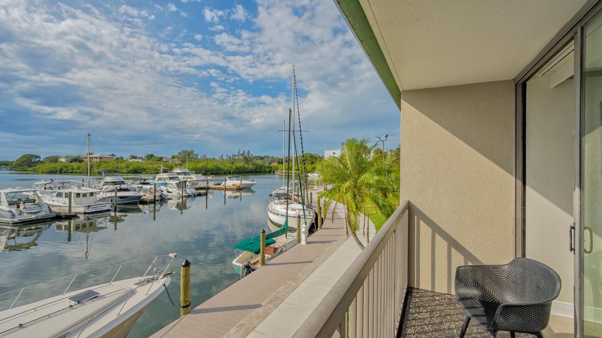 All-New Waterfront With Balcony,Pool,Tiki Bar,Gym 萨拉索塔 外观 照片